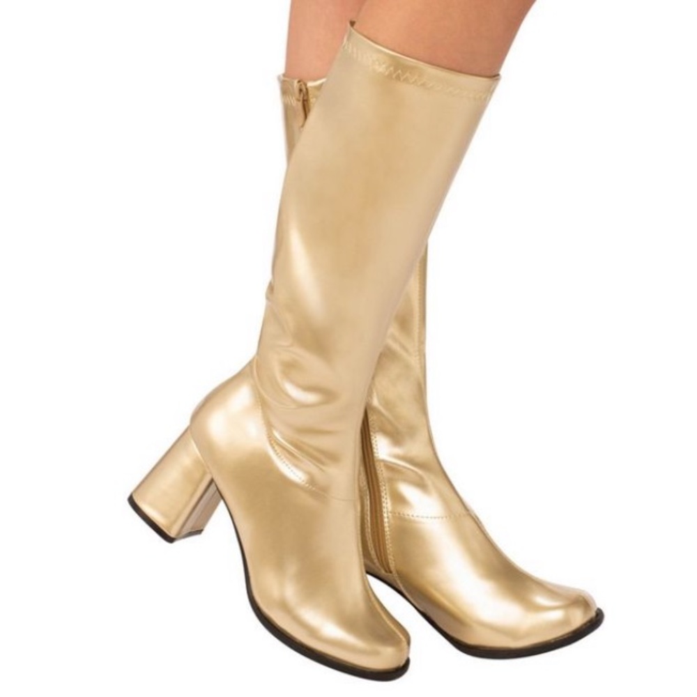 Gold Gogo boots size 8 NWT in box never worn